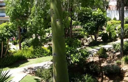 Chez Migs&luci. Marbella. Milla De Oro. Golden Mille