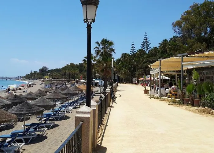 Chez Migs & Luci. Marbella. Milla De Oro. Golden Mille